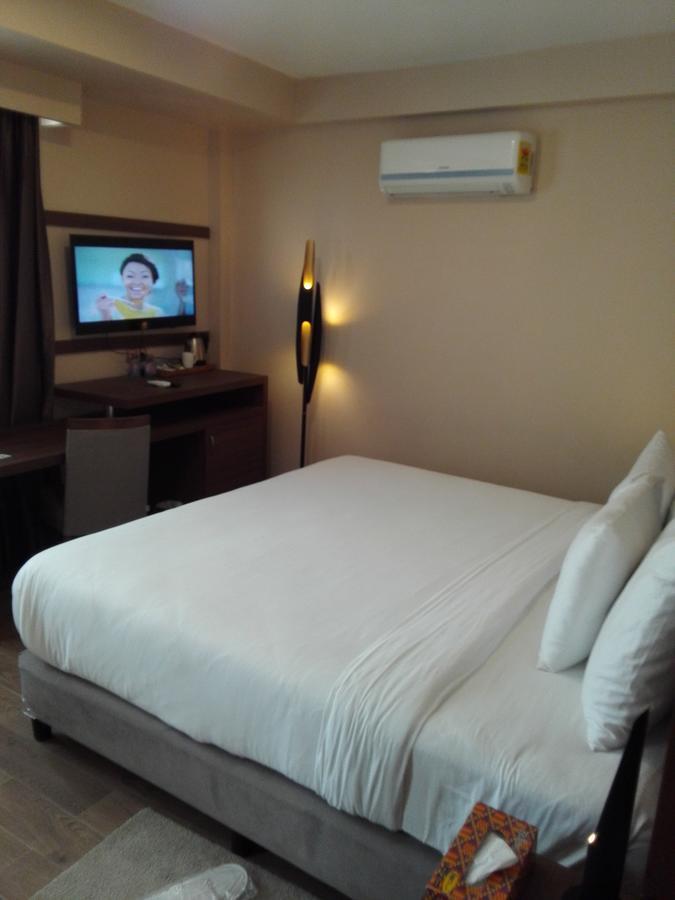 Ah Hotel And Conferences Madina Exterior foto